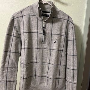 Nautica, Light grey sweater, size Medium, warm relax fit